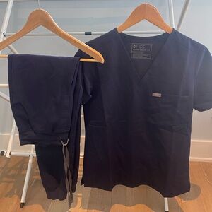Figs Navy Blue Scrub Set